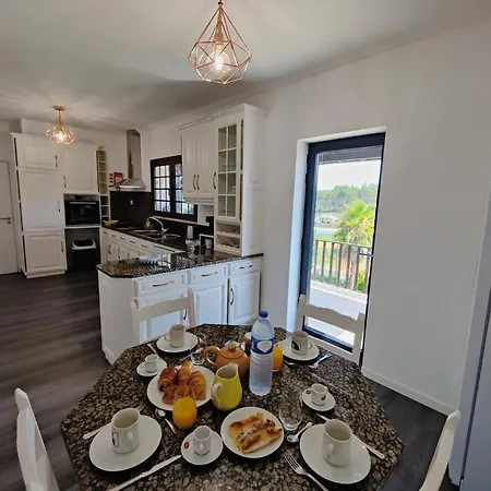 Holiday home Casa Dos Arcos